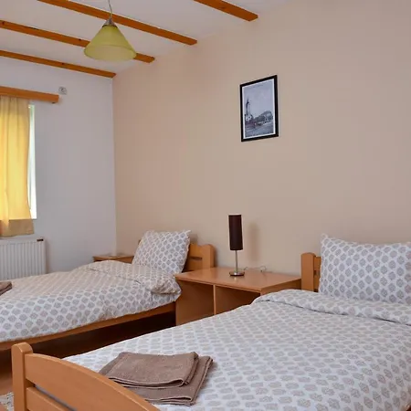 Sobe Zlatnik Guest house Petrovac na Mlavi